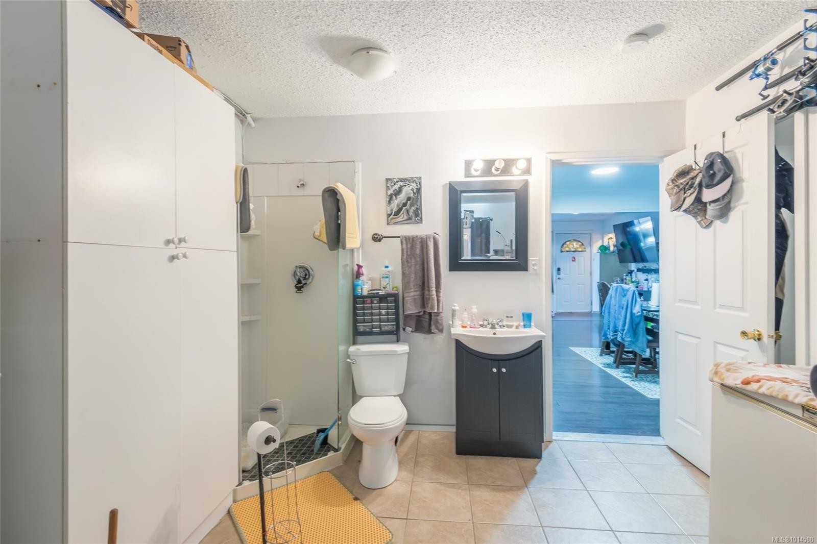 2595 2Nd Ave, Port Alberni, BC - Indoor Photo Showing Bathroom