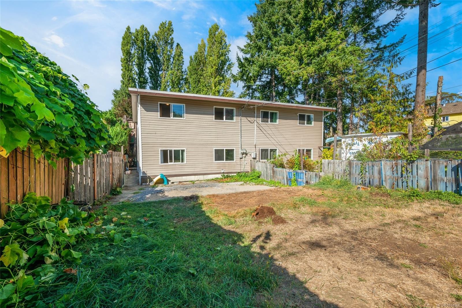 2595 2Nd Ave, Port Alberni, BC - Outdoor
