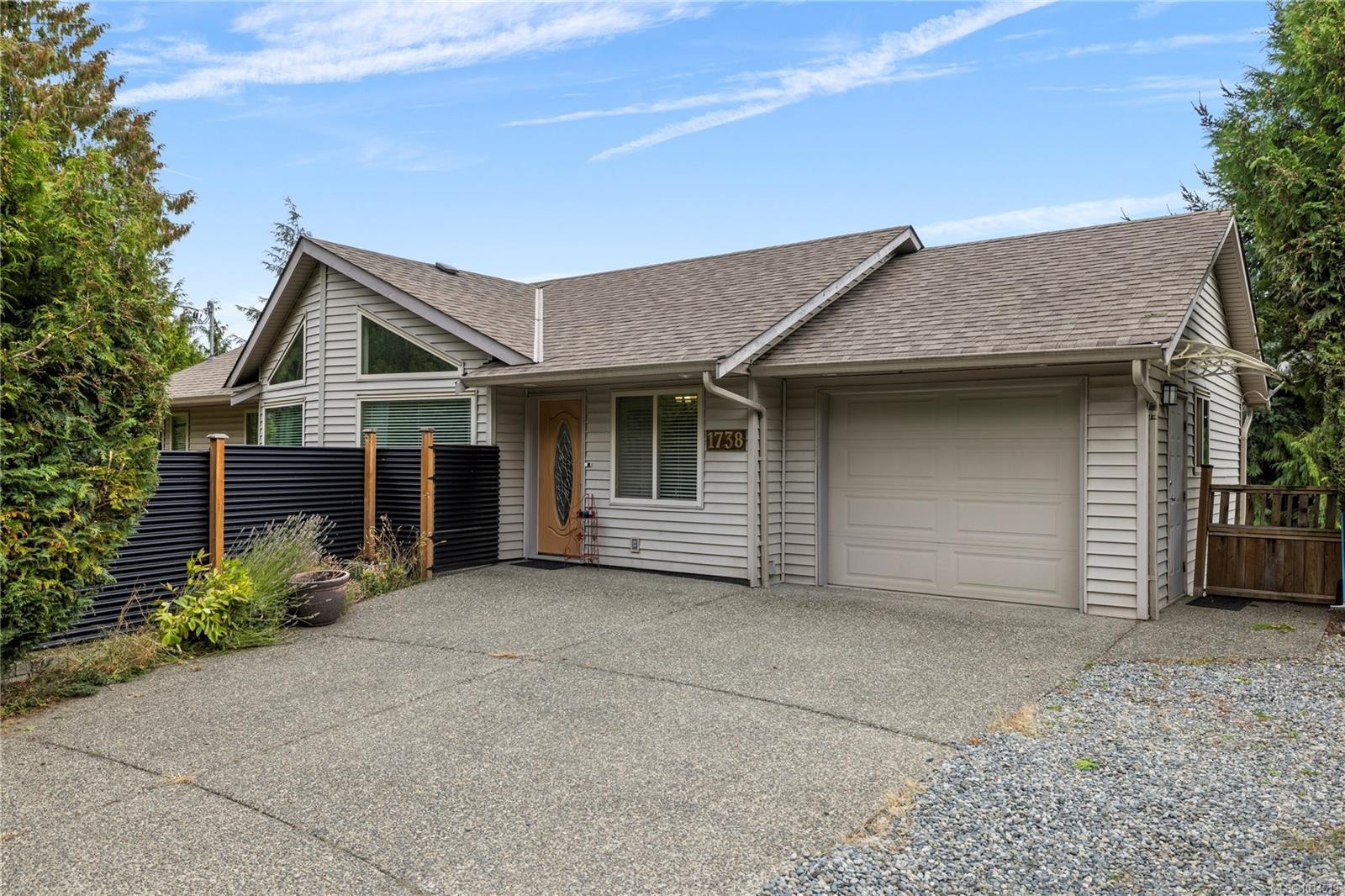 1738 Martini Way, Qualicum Beach, BC