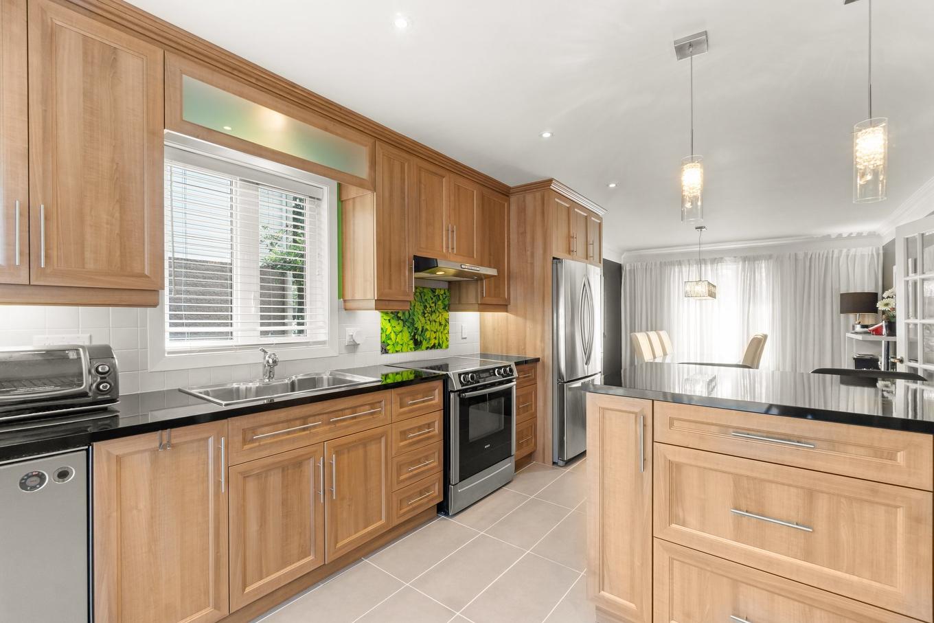 Cuisine - 7125 Rue Marie-Boucher, Trois-Rivières, QC - Indoor Photo Showing Kitchen With Double Sink