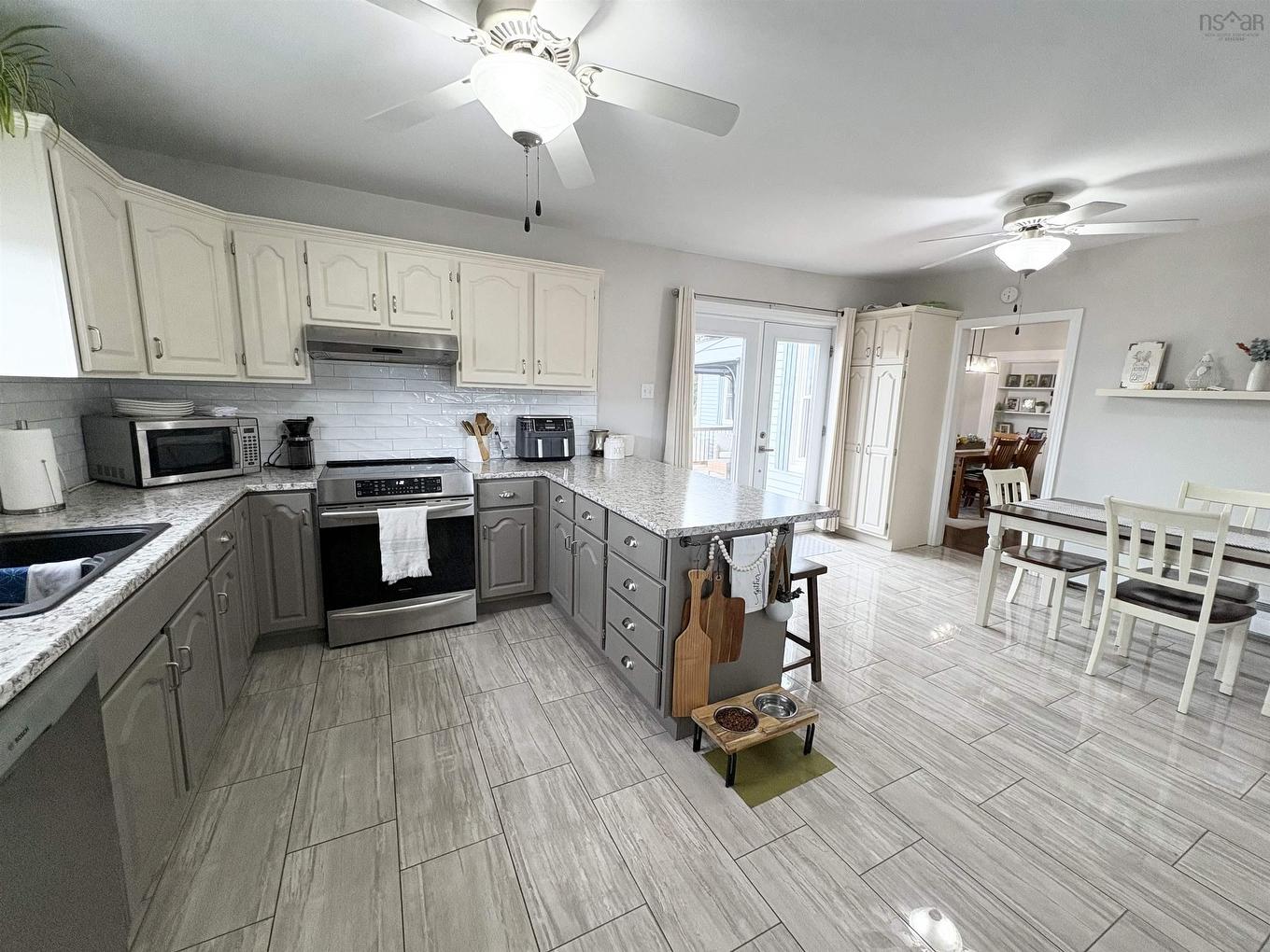 21 Oak Street, Pictou, NS