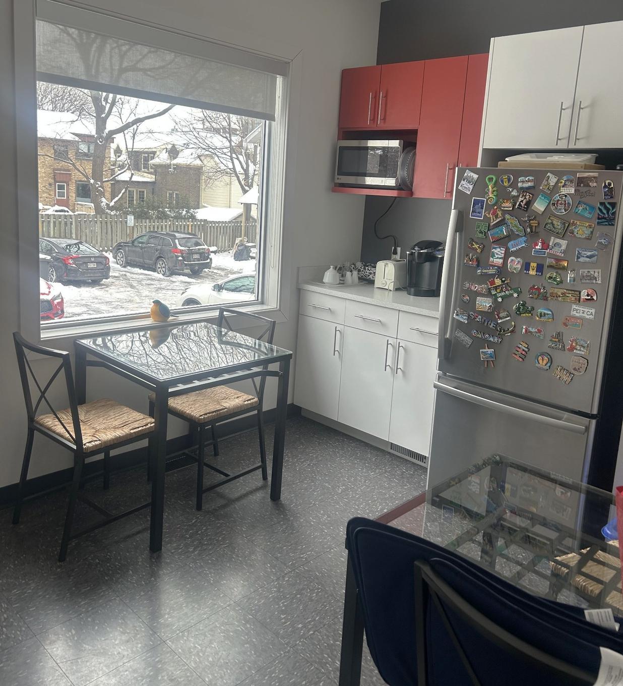 Kitchen - 23 Av. De La Baie-De-Valois, Pointe-Claire, QC - Indoor Photo Showing Kitchen