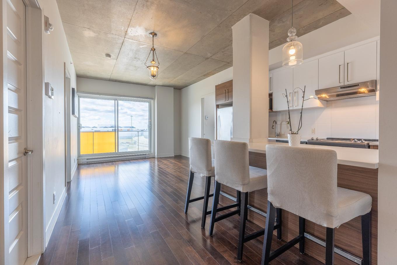 Kitchen - 602-2335 Ch. Manella, Mont-Royal, QC - Indoor