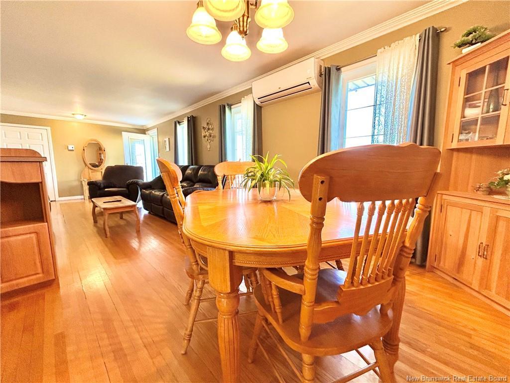 312 St-Pierre E Blvd, Caraquet, NB