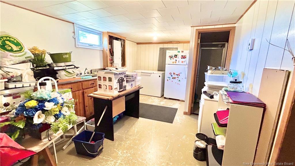 312 St-Pierre E Blvd, Caraquet, NB