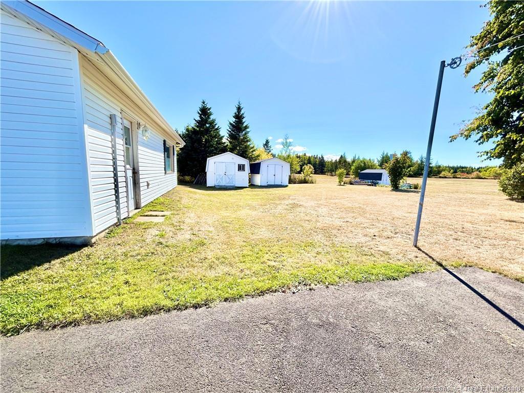 312 St-Pierre E Blvd, Caraquet, NB