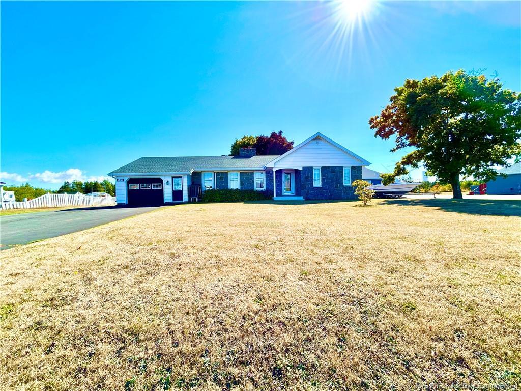 312 St-Pierre E Blvd, Caraquet, NB