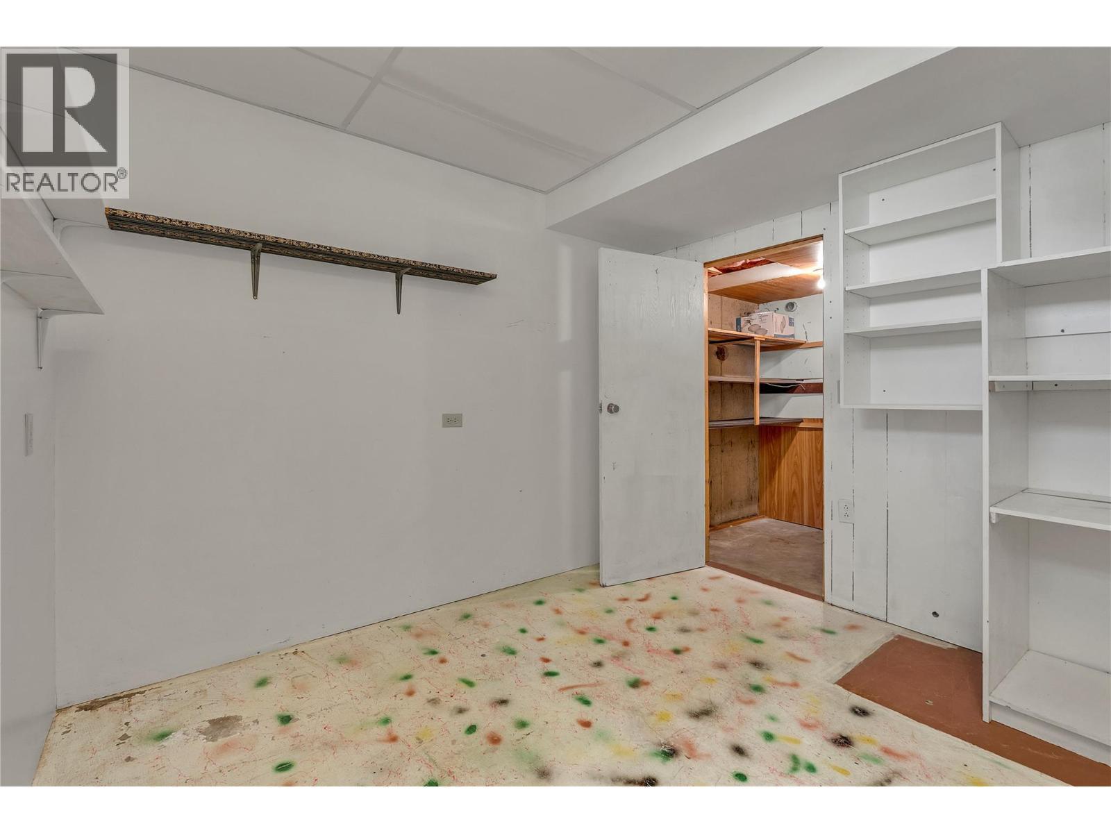 714 2Nd Avenue, Keremeos, BC - Indoor