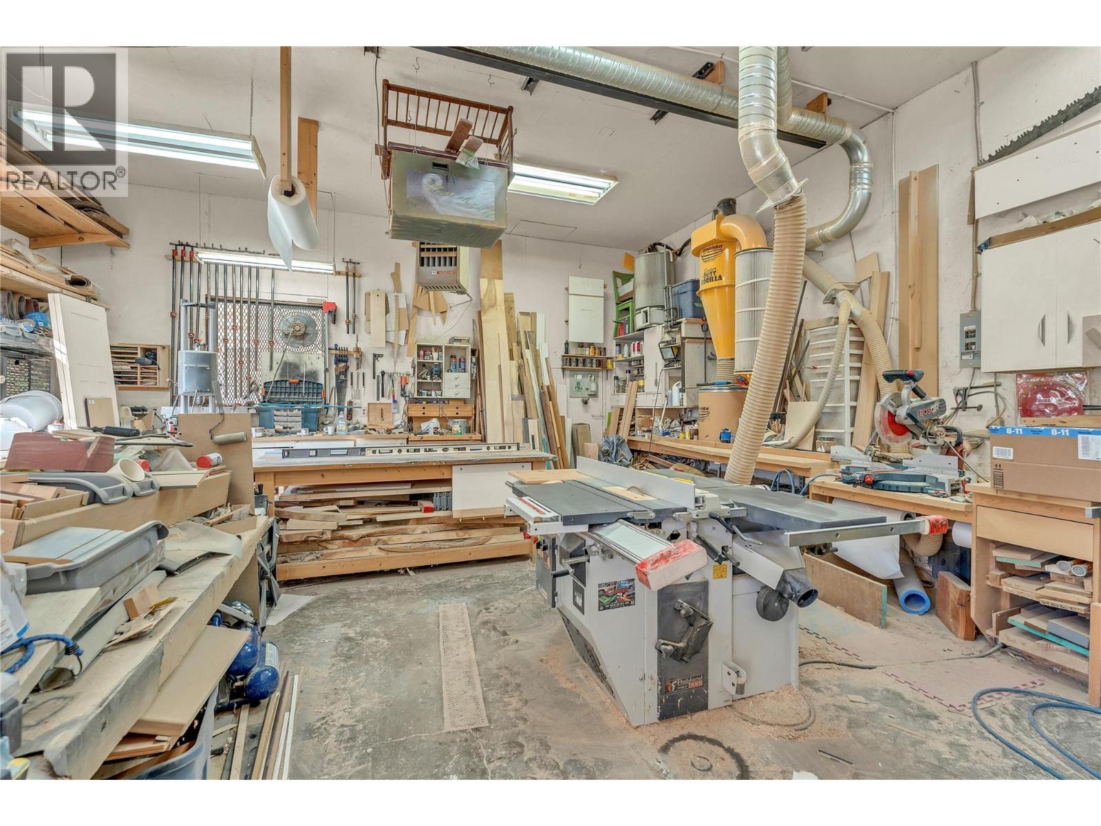 714 2Nd Avenue, Keremeos, BC - Indoor