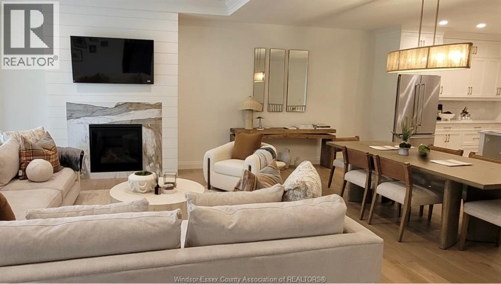 76 Boblo Island Boulevard, Amherstburg, ON - Indoor Photo Showing Living Room With Fireplace