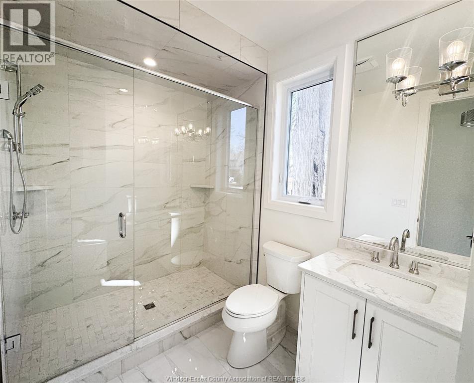 76 Boblo Island Boulevard, Amherstburg, ON - Indoor Photo Showing Bathroom