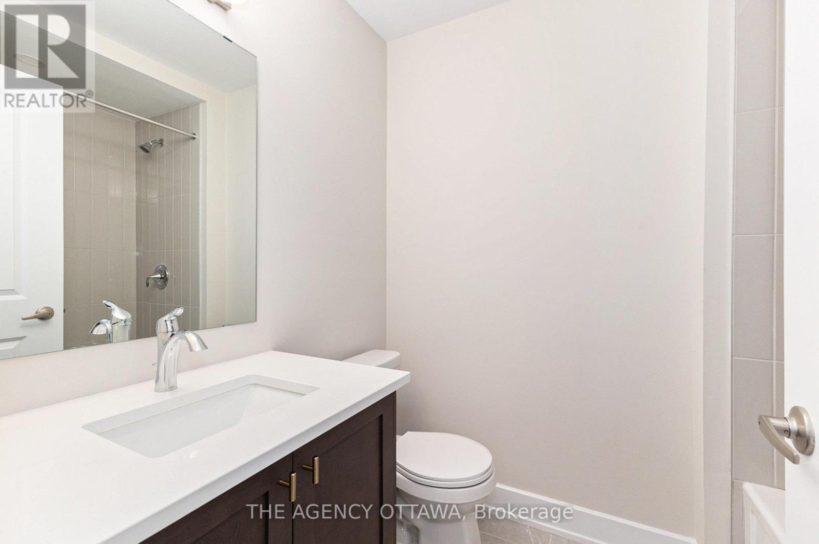 183 Craig Duncan Terrace, Ottawa, ON - Indoor Photo Showing Bathroom