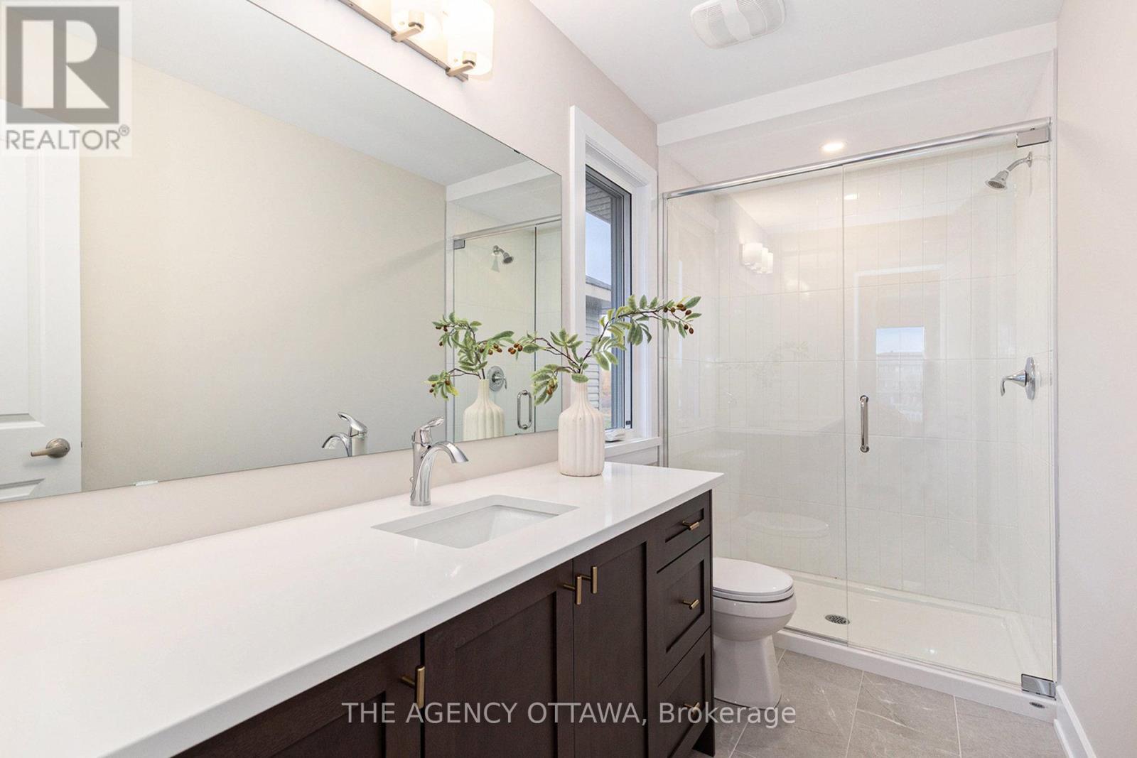 183 Craig Duncan Terrace, Ottawa, ON - Indoor Photo Showing Bathroom