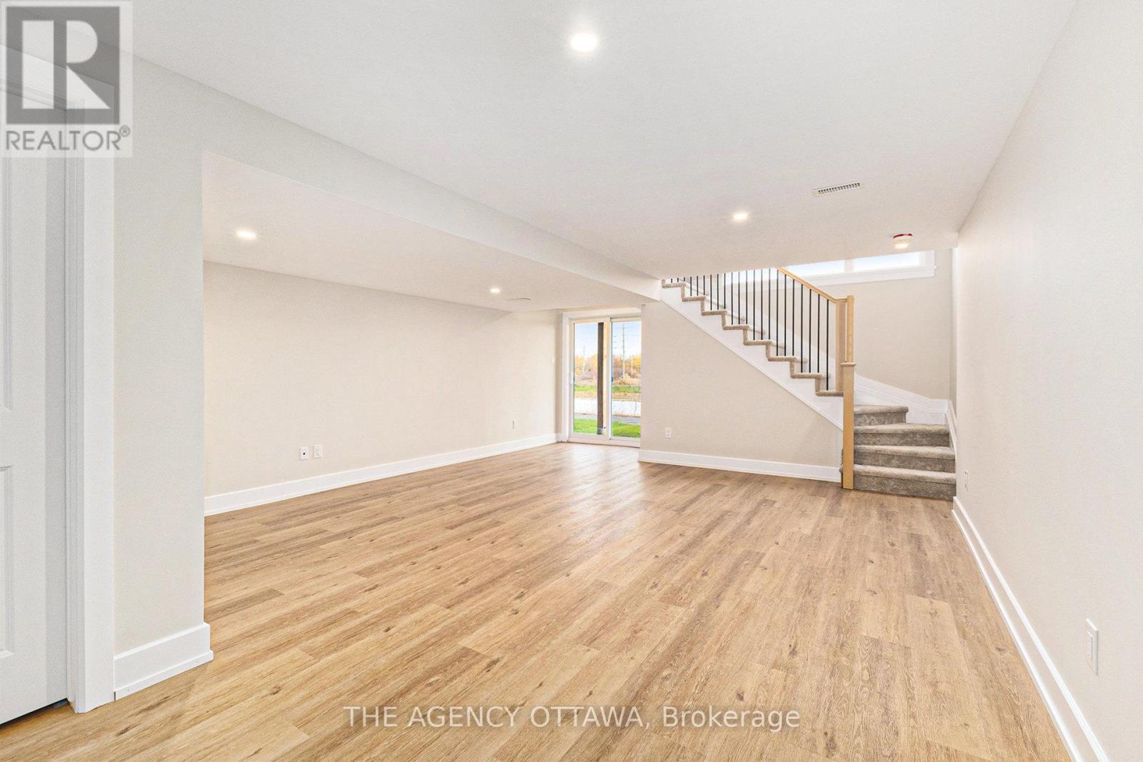 183 Craig Duncan Terrace, Ottawa, ON - Indoor Photo Showing Other Room