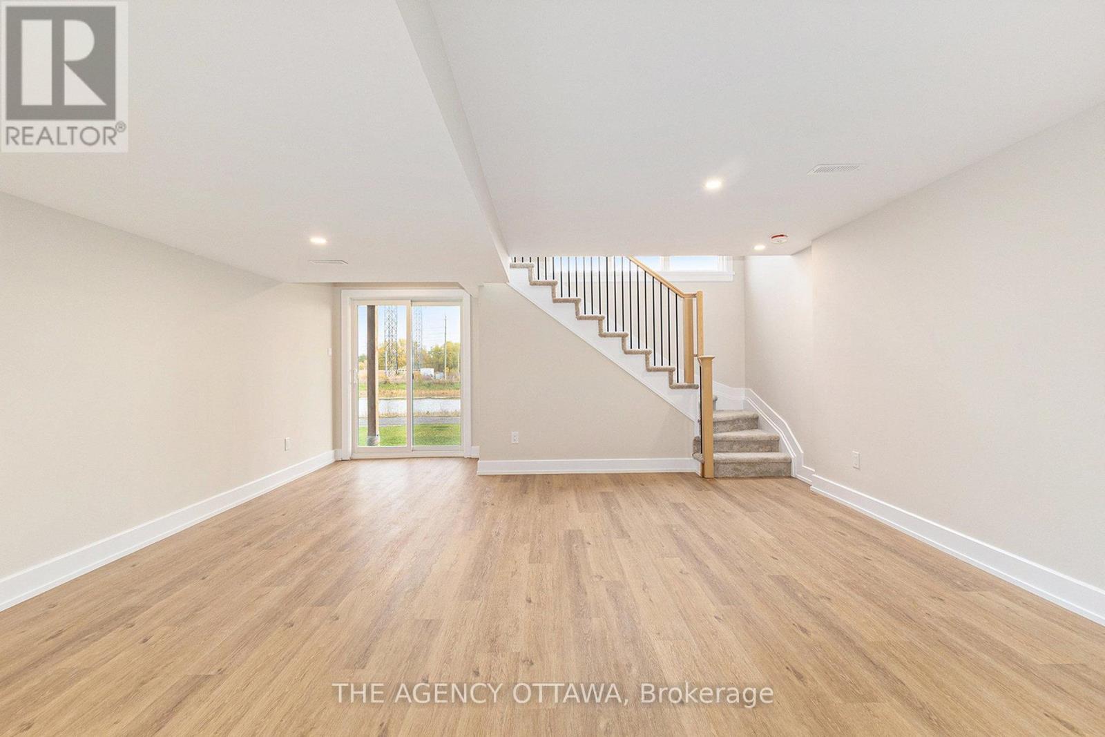 183 Craig Duncan Terrace, Ottawa, ON - Indoor Photo Showing Other Room