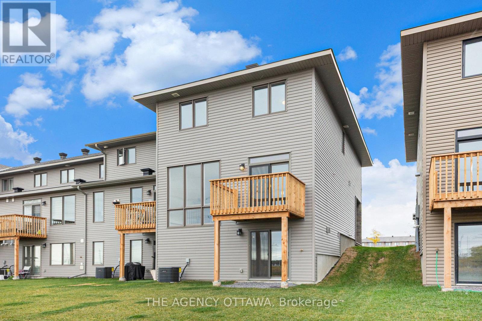 183 Craig Duncan Terrace, Ottawa, ON - Outdoor