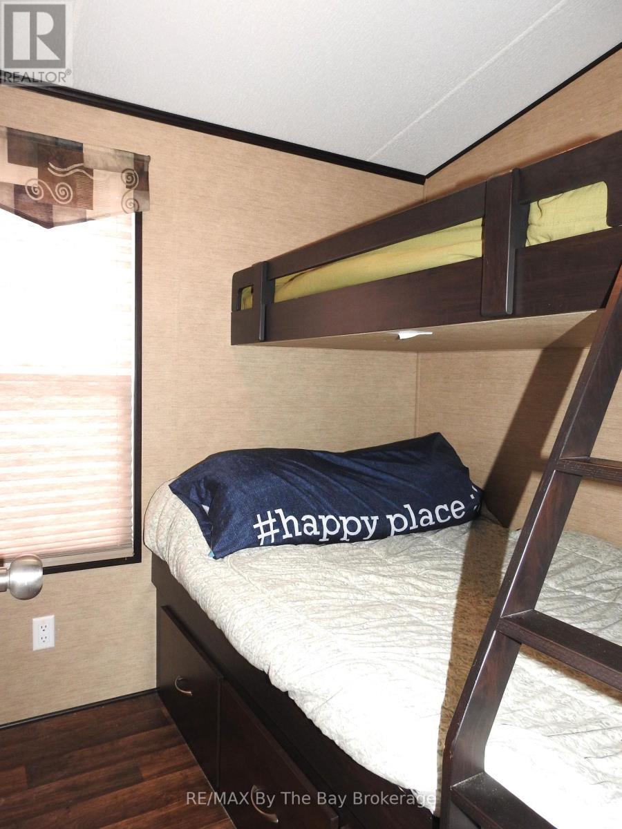 5 Nipagon Circle, Wasaga Beach, ON - Indoor