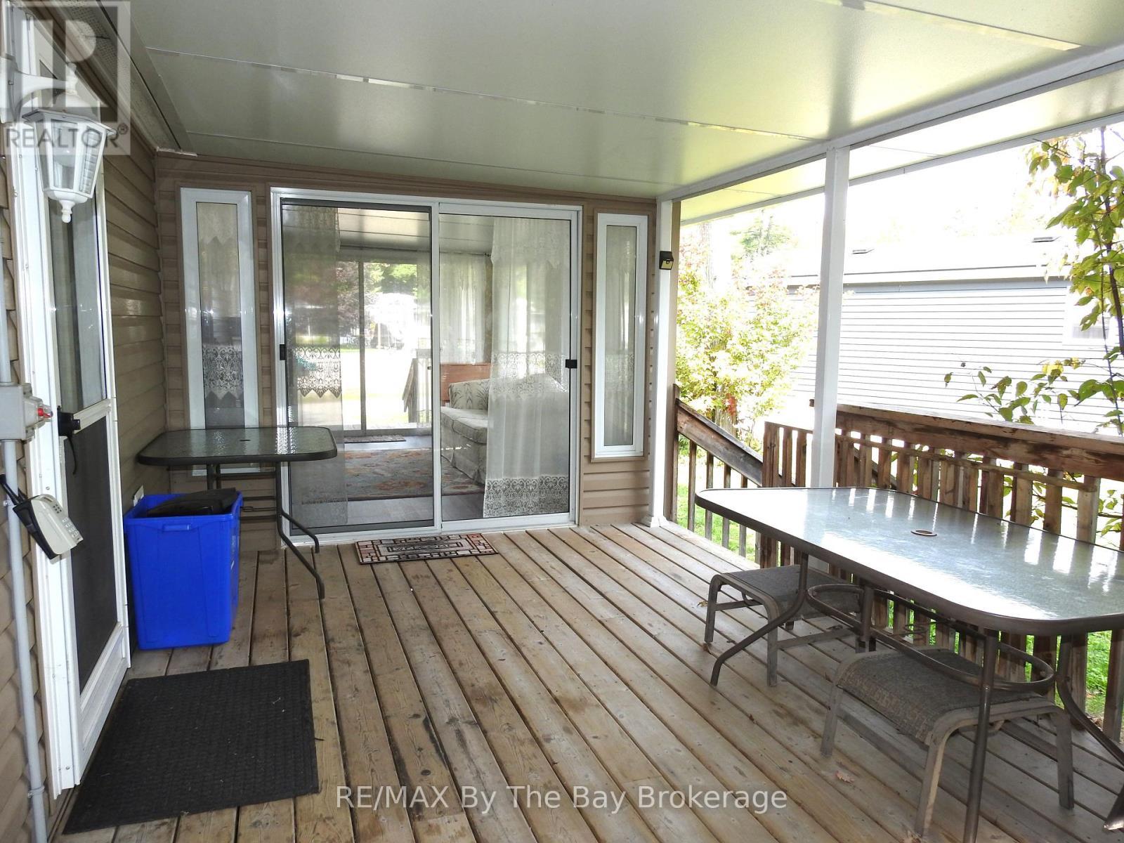 5 Nipagon Circle, Wasaga Beach, ON - Outdoor With Deck Patio Veranda With Exterior