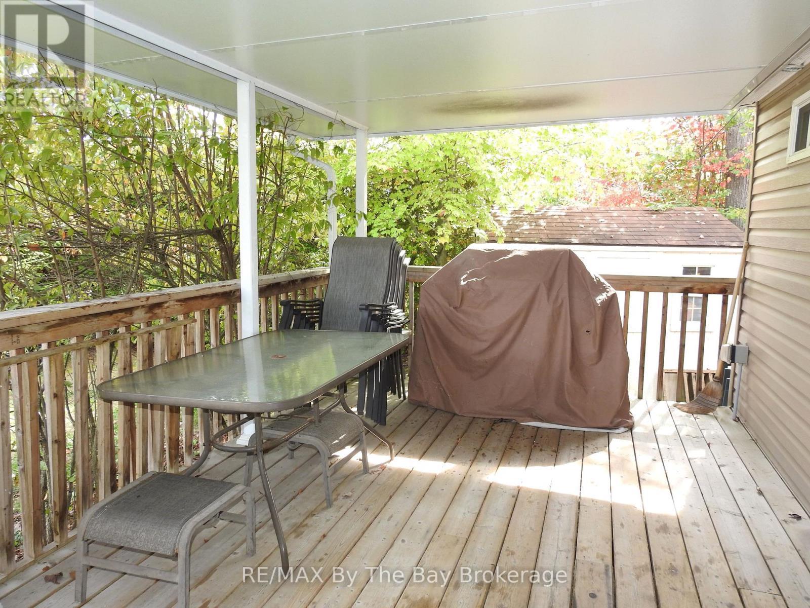 5 Nipagon Circle, Wasaga Beach, ON - Outdoor With Deck Patio Veranda With Exterior