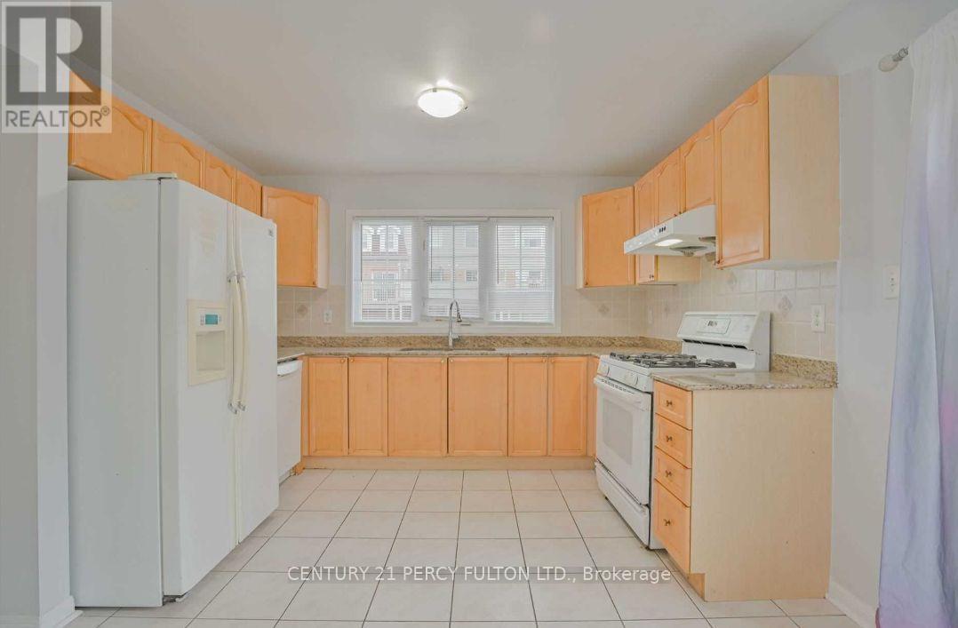 48 Cheetah Crescent, Toronto, ON - Indoor Photo Showing Kitchen With Double Sink