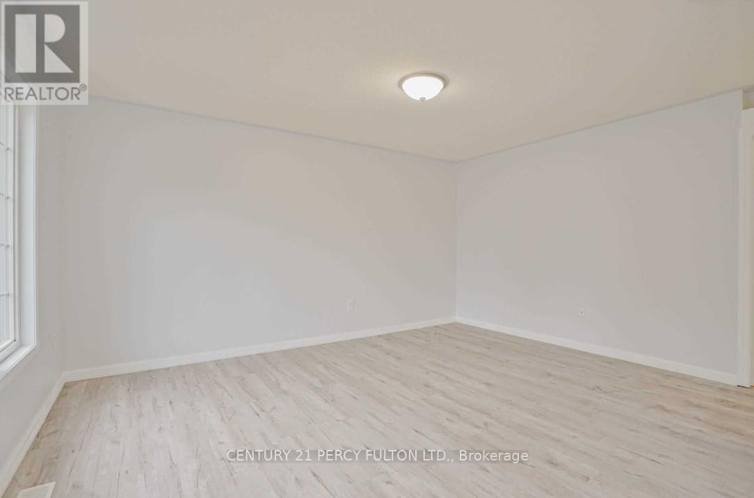 48 Cheetah Crescent, Toronto, ON - Indoor Photo Showing Other Room