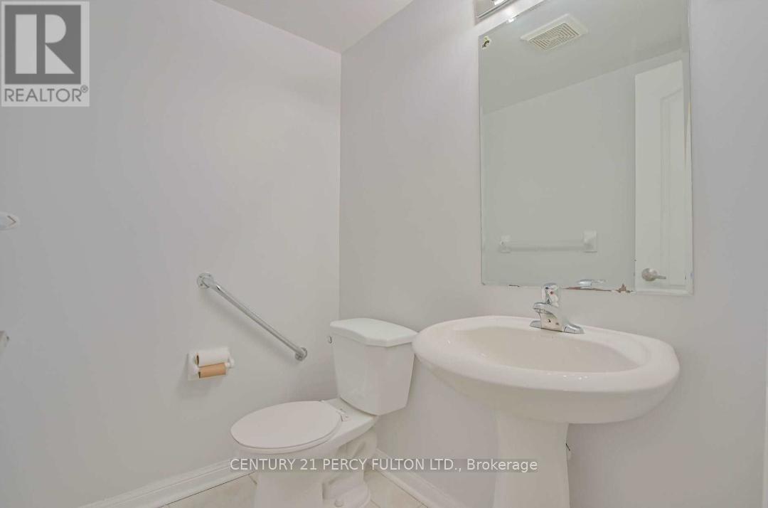48 Cheetah Crescent, Toronto, ON - Indoor Photo Showing Bathroom