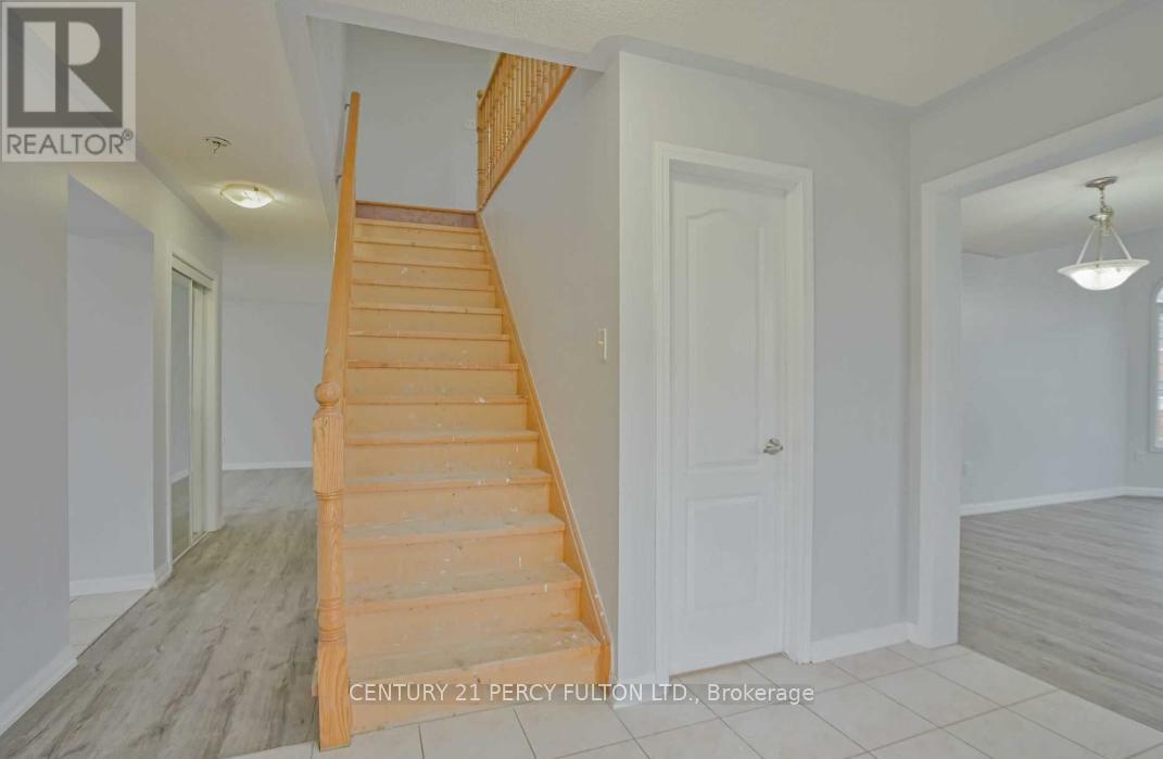 48 Cheetah Crescent, Toronto, ON - Indoor Photo Showing Other Room