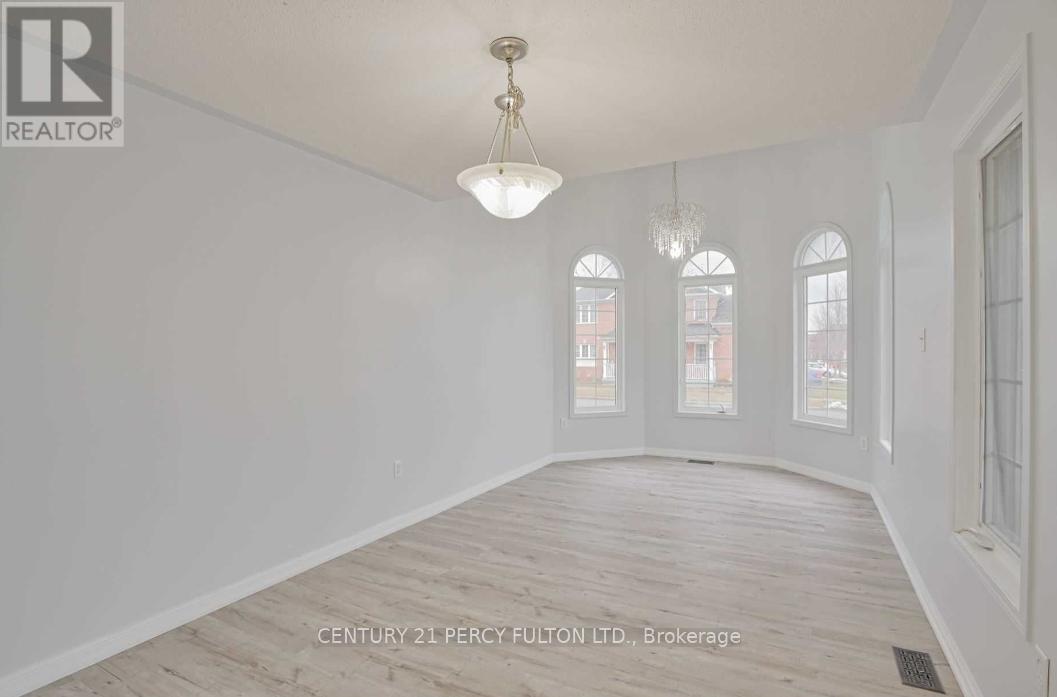 48 Cheetah Crescent, Toronto, ON - Indoor Photo Showing Other Room