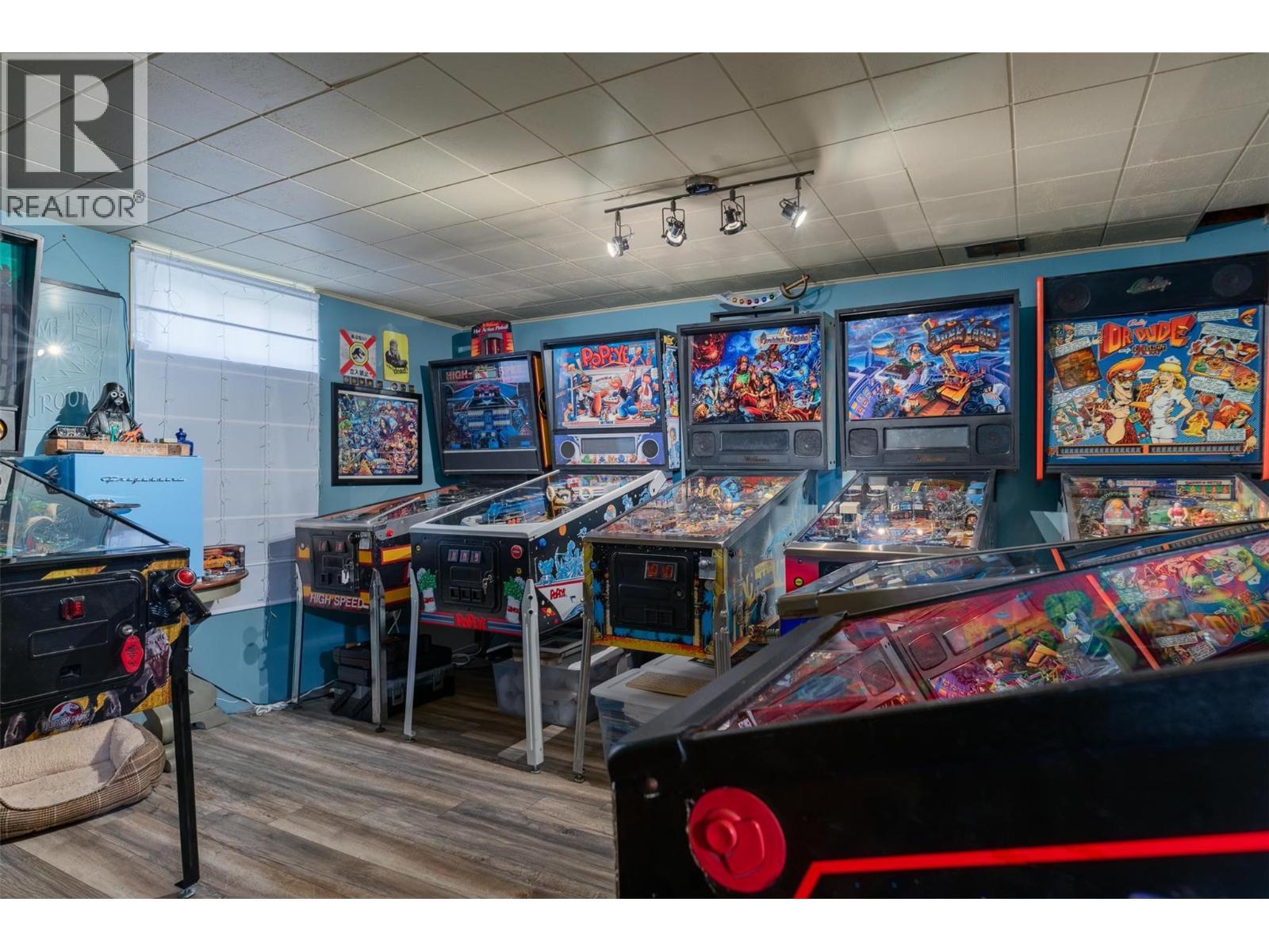 936 Thackeray Street, Warfield, BC - Indoor Photo Showing Other Room