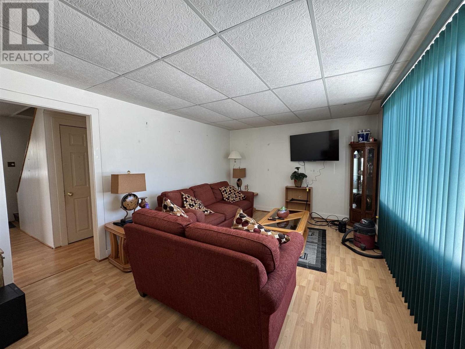 153 Monk St, Chapleau, ON - Indoor