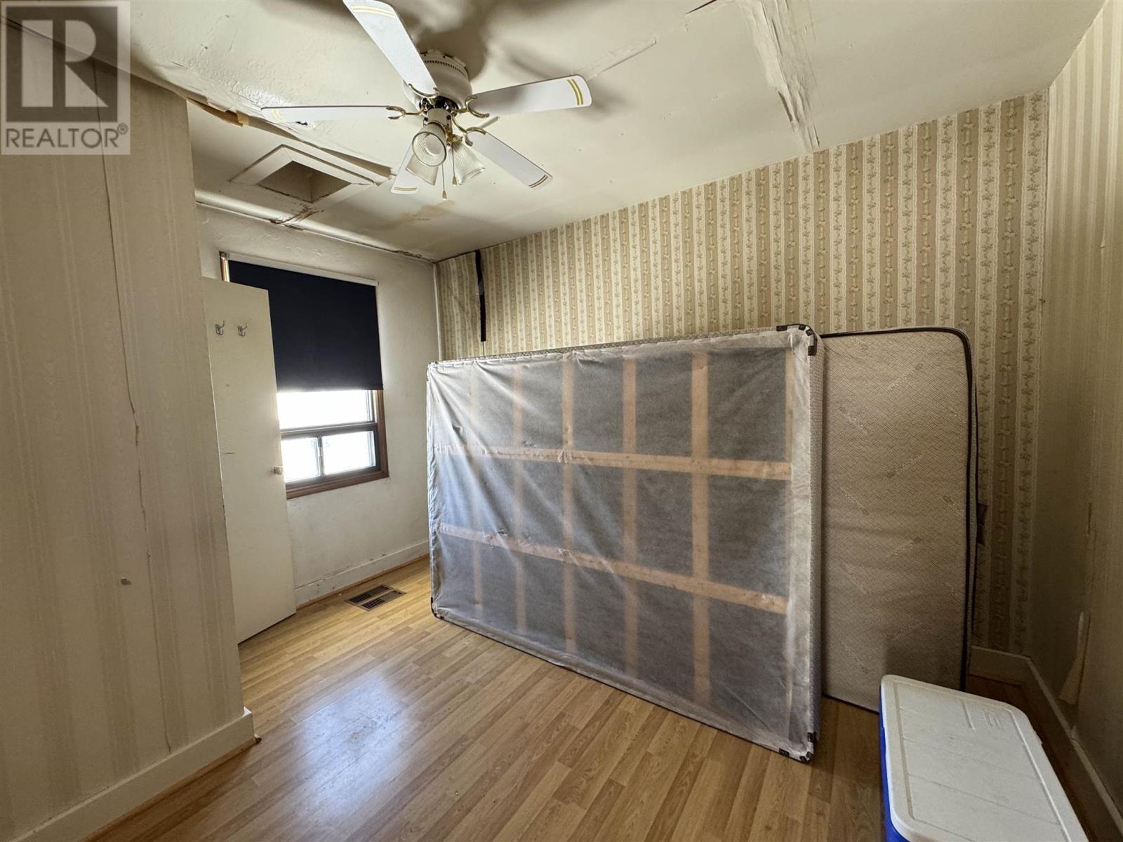 153 Monk St, Chapleau, ON - Indoor Photo Showing Other Room