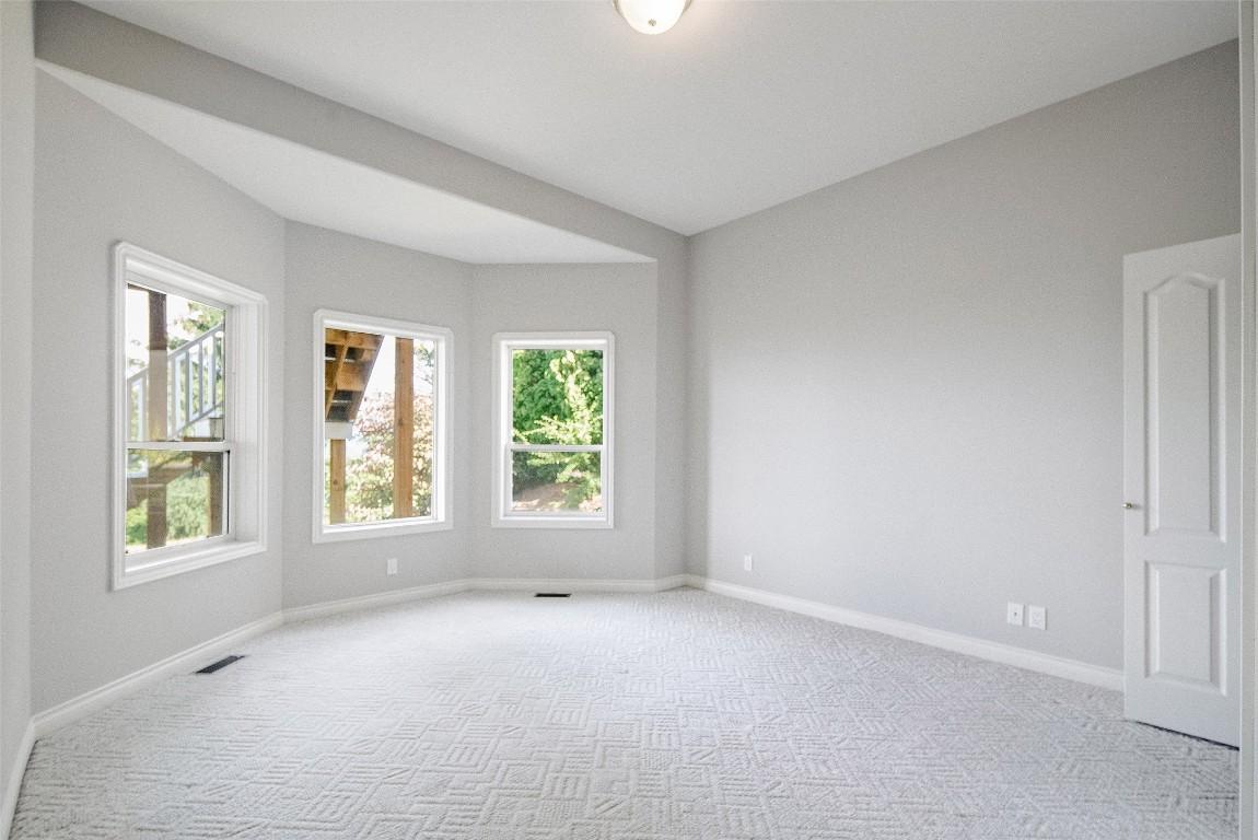 1180 Ray Road, Kelowna, BC - Indoor Photo Showing Other Room