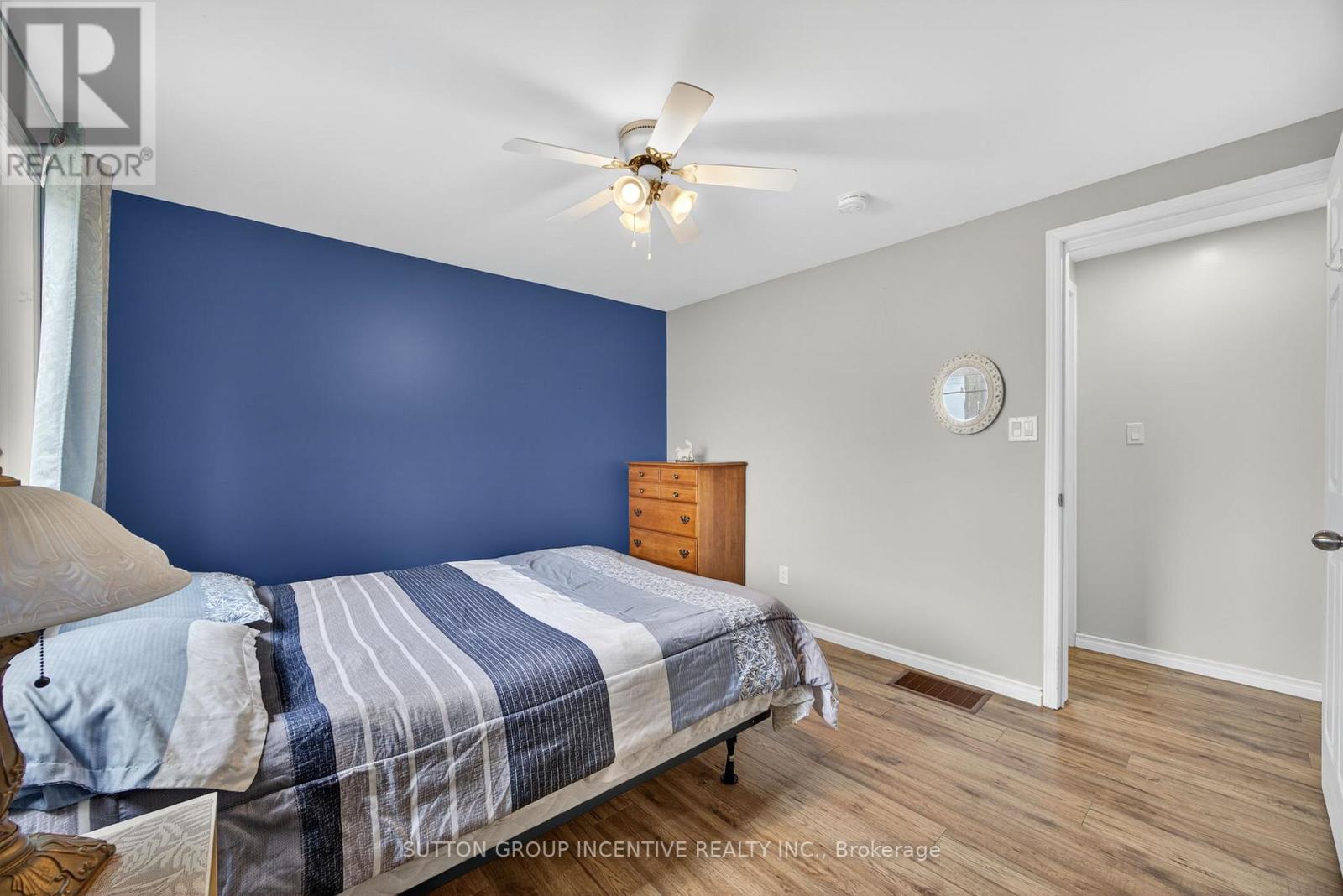 4652 Plum Point Road, Ramara, ON - Indoor Photo Showing Bedroom