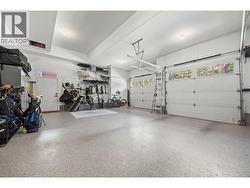 Garage -