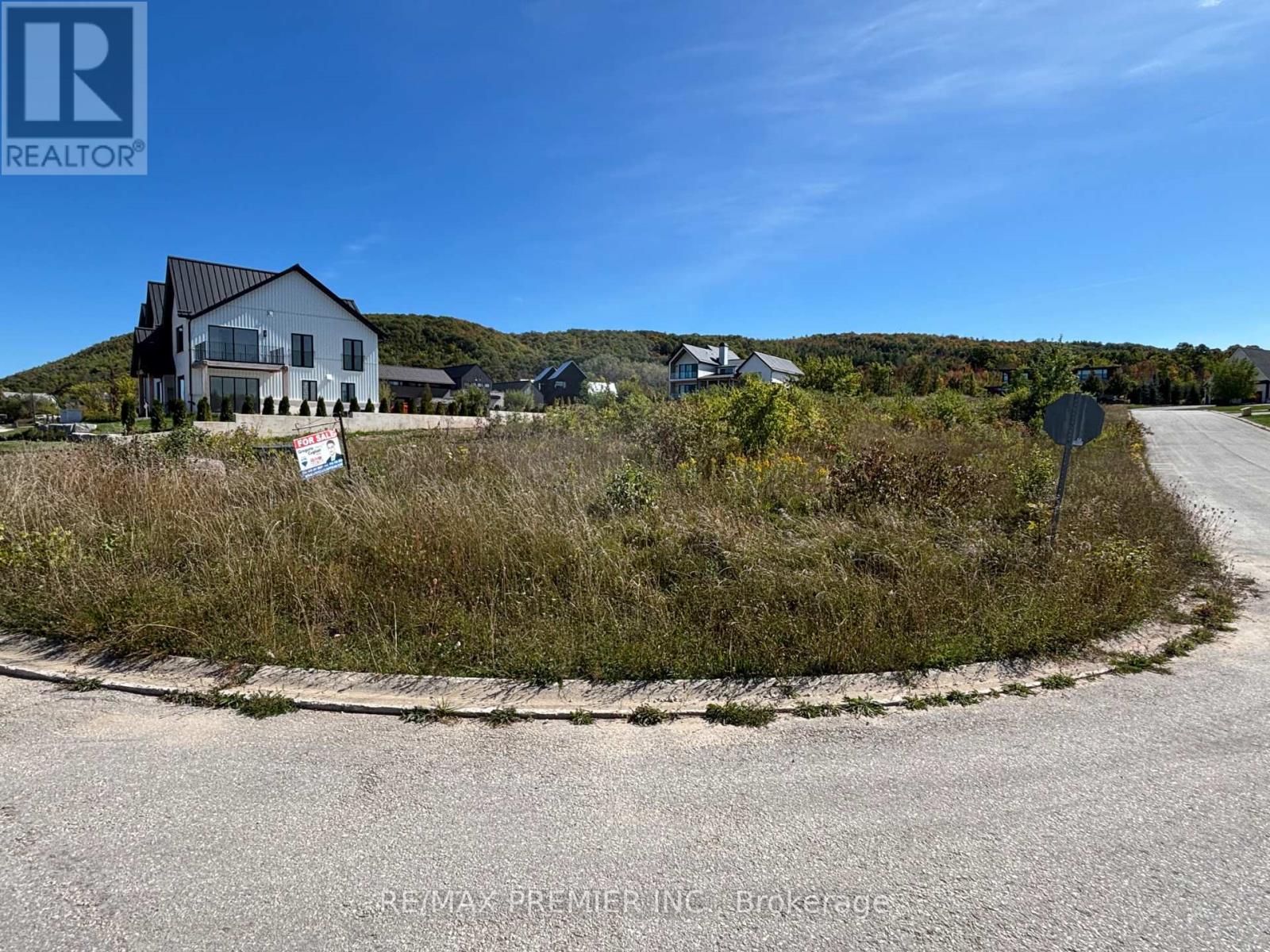 102 Maryward Crescent, Blue Mountains, ON