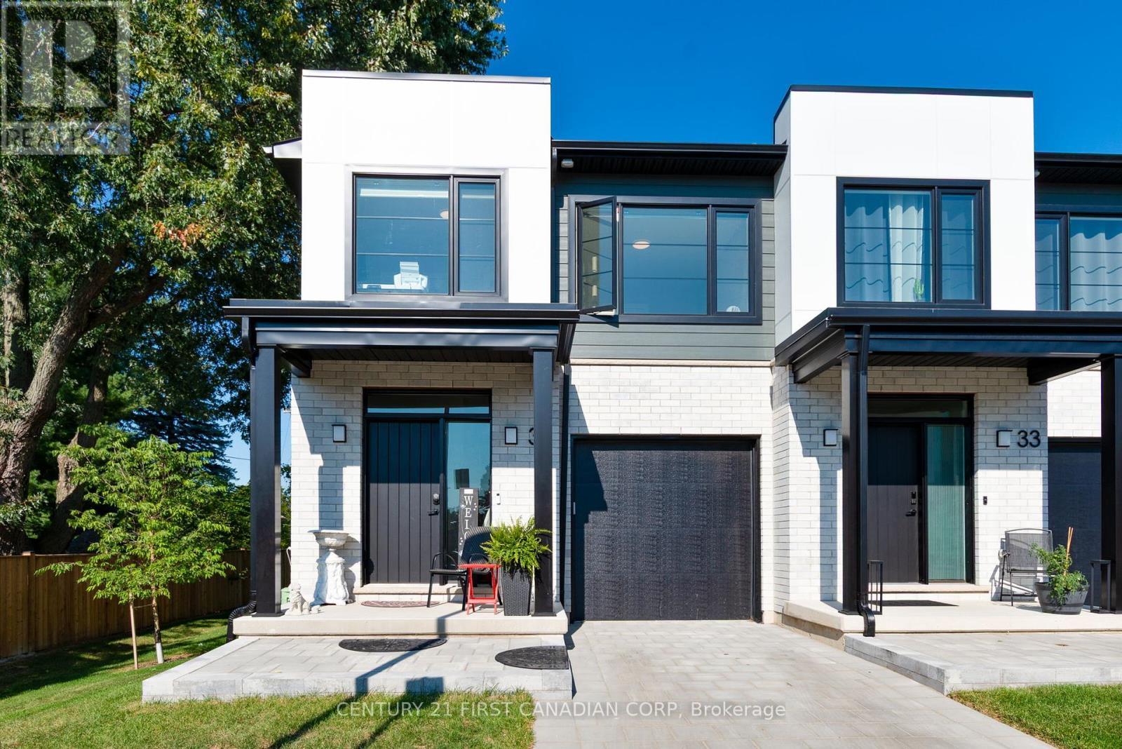 31 - 101 Swales Avenue, Strathroy-Caradoc (Sw), ON - Outdoor