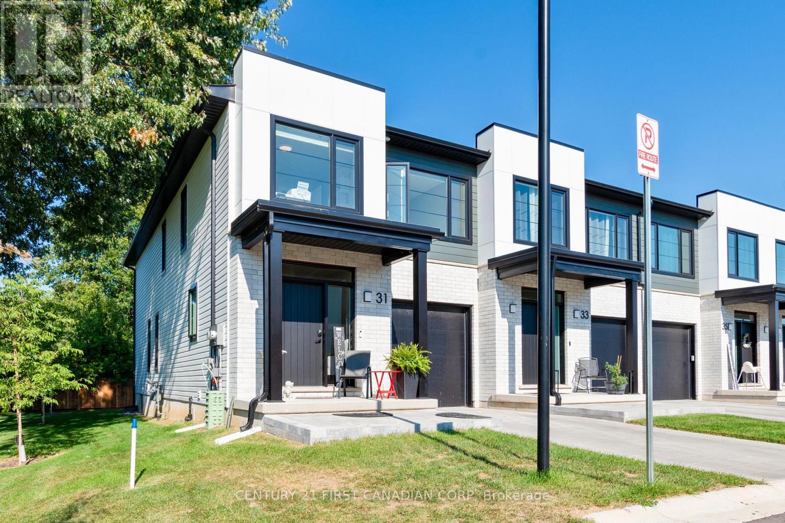 31 - 101 Swales Avenue, Strathroy-Caradoc (Sw), ON - Outdoor