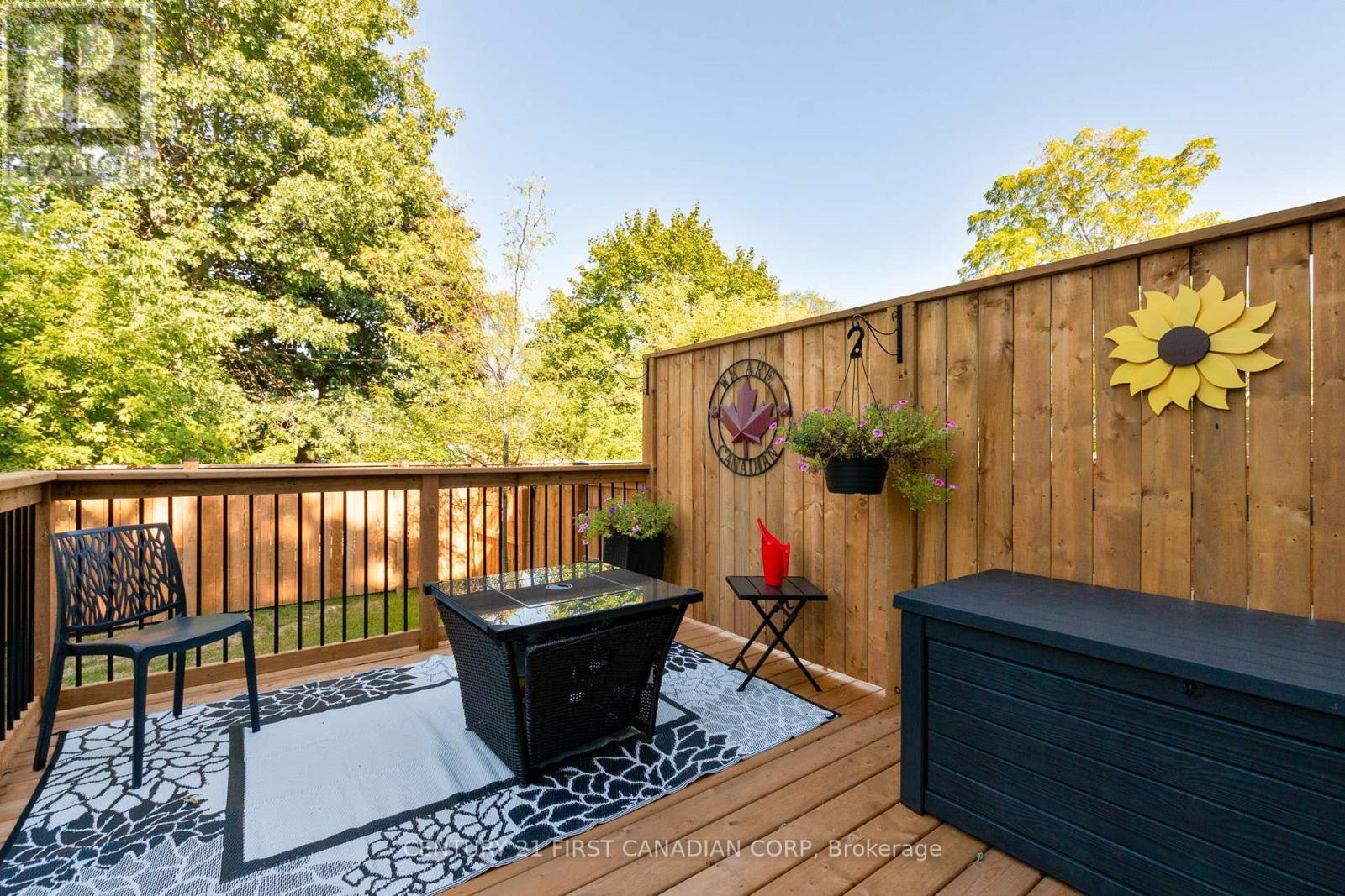 31 - 101 Swales Avenue, Strathroy-Caradoc (Sw), ON - Outdoor With Deck Patio Veranda With Exterior