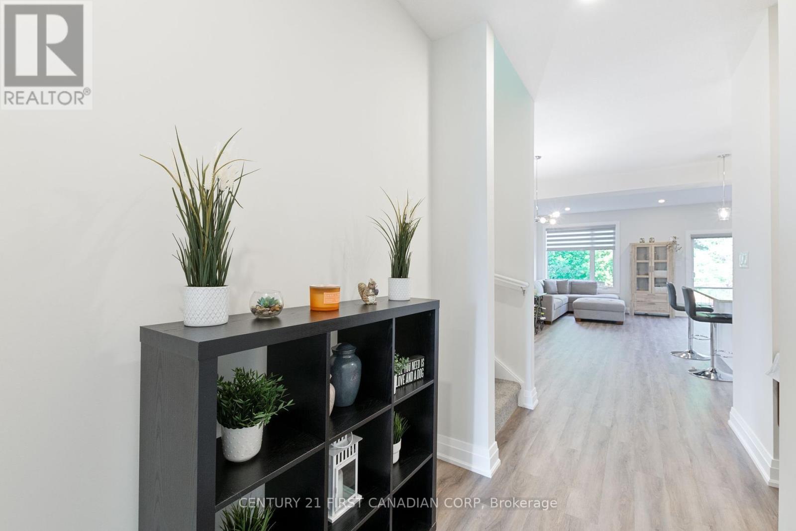 31 - 101 Swales Avenue, Strathroy-Caradoc (Sw), ON - Indoor Photo Showing Other Room