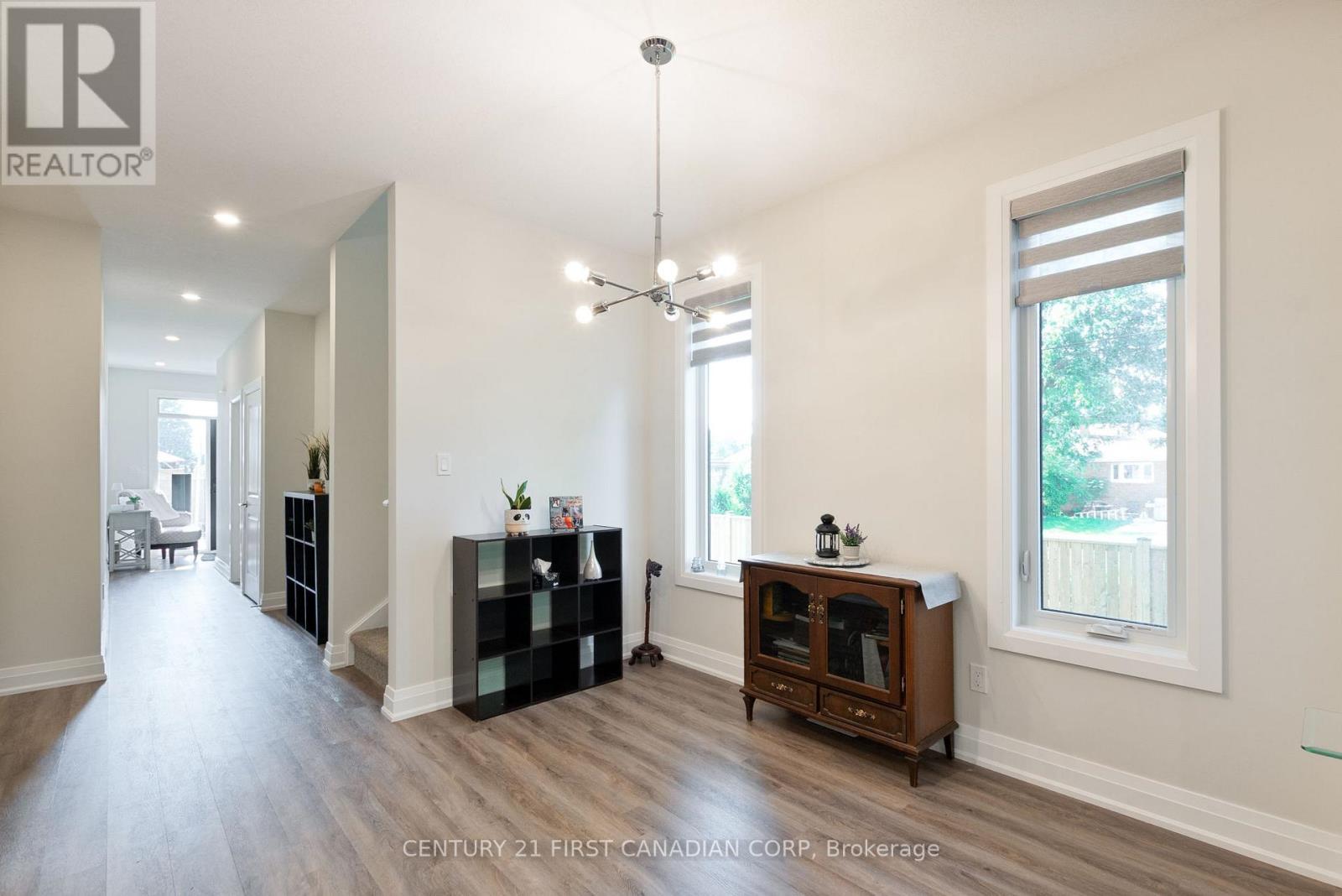 31 - 101 Swales Avenue, Strathroy-Caradoc (Sw), ON - Indoor Photo Showing Other Room