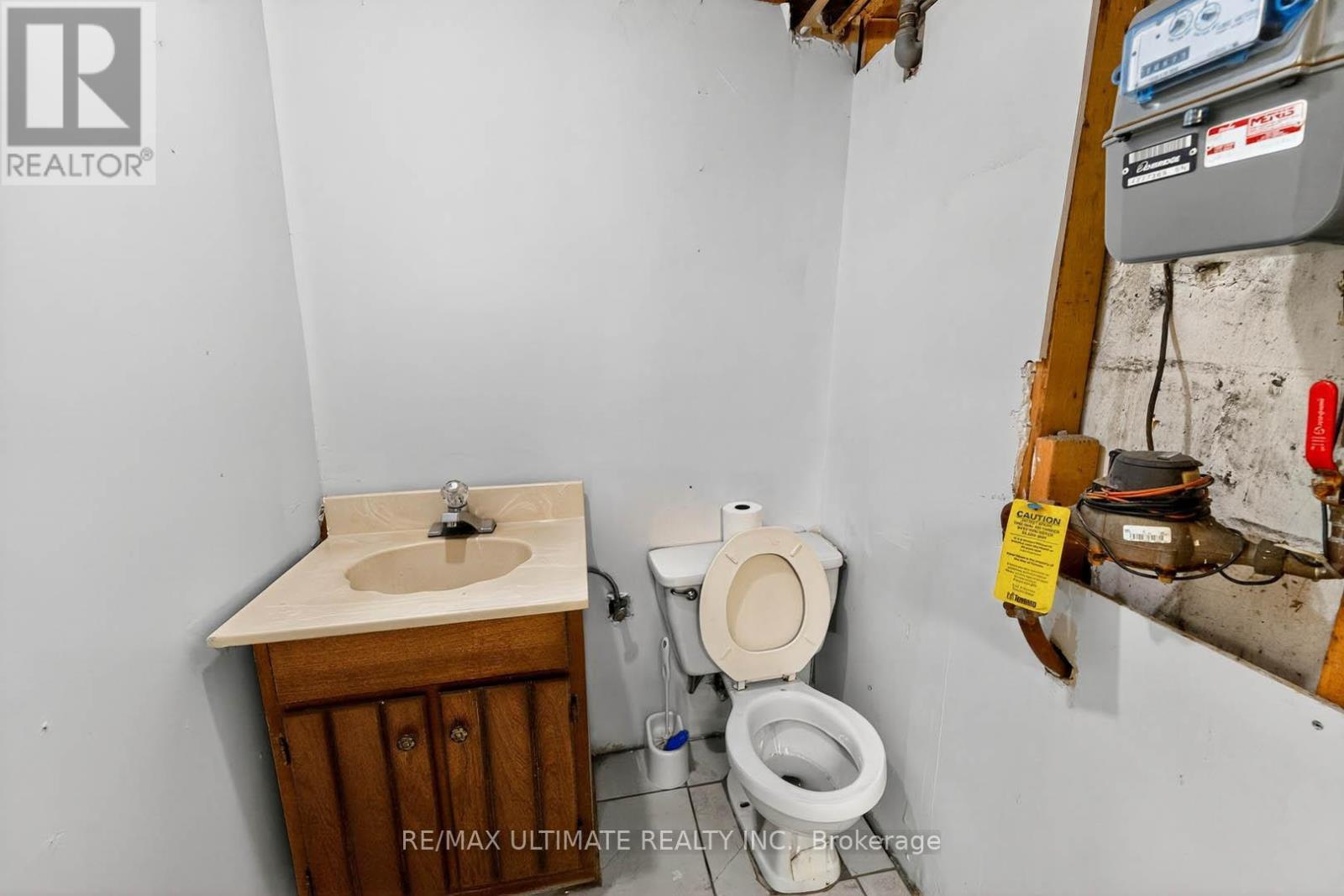 1696 Danforth Avenue, Toronto, ON