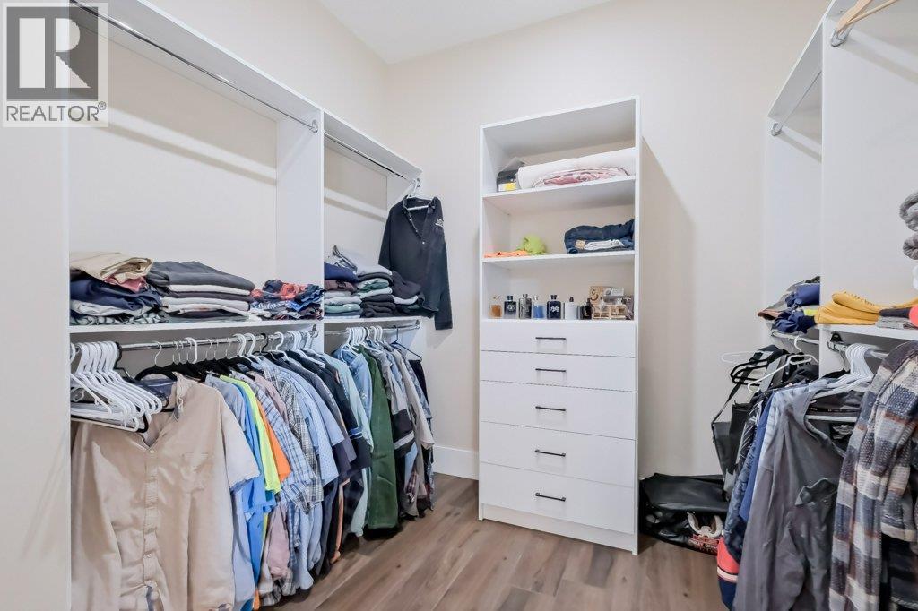 7839 Falcon Ridge Crescent, Kelowna, BC - Indoor With Storage