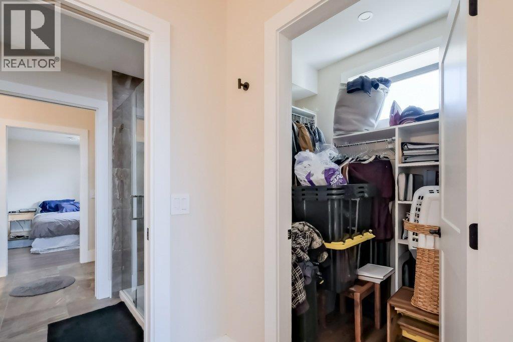 7839 Falcon Ridge Crescent, Kelowna, BC - Indoor Photo Showing Other Room