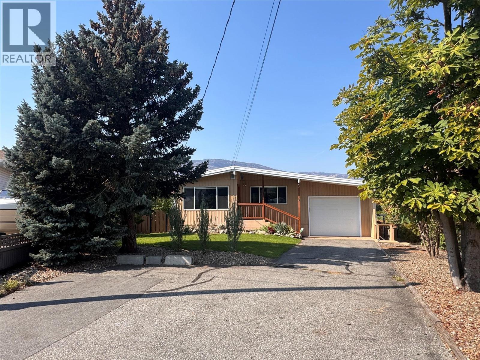 7 Birch Court, Osoyoos, BC - Outdoor