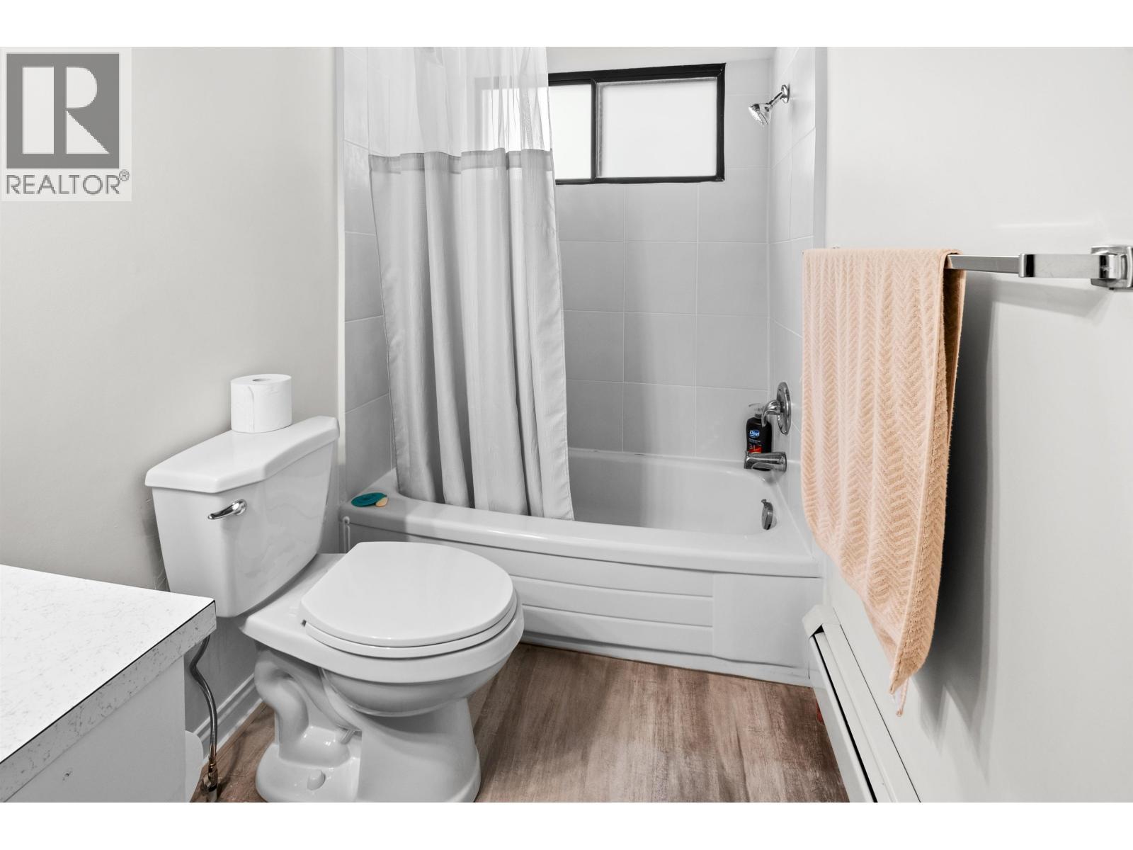 7267 Summit Road, Canim Lake, BC - Indoor Photo Showing Bathroom