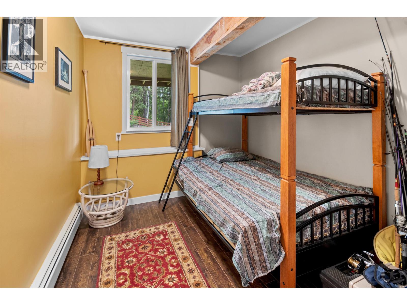 7267 Summit Road, Canim Lake, BC - Indoor Photo Showing Bedroom