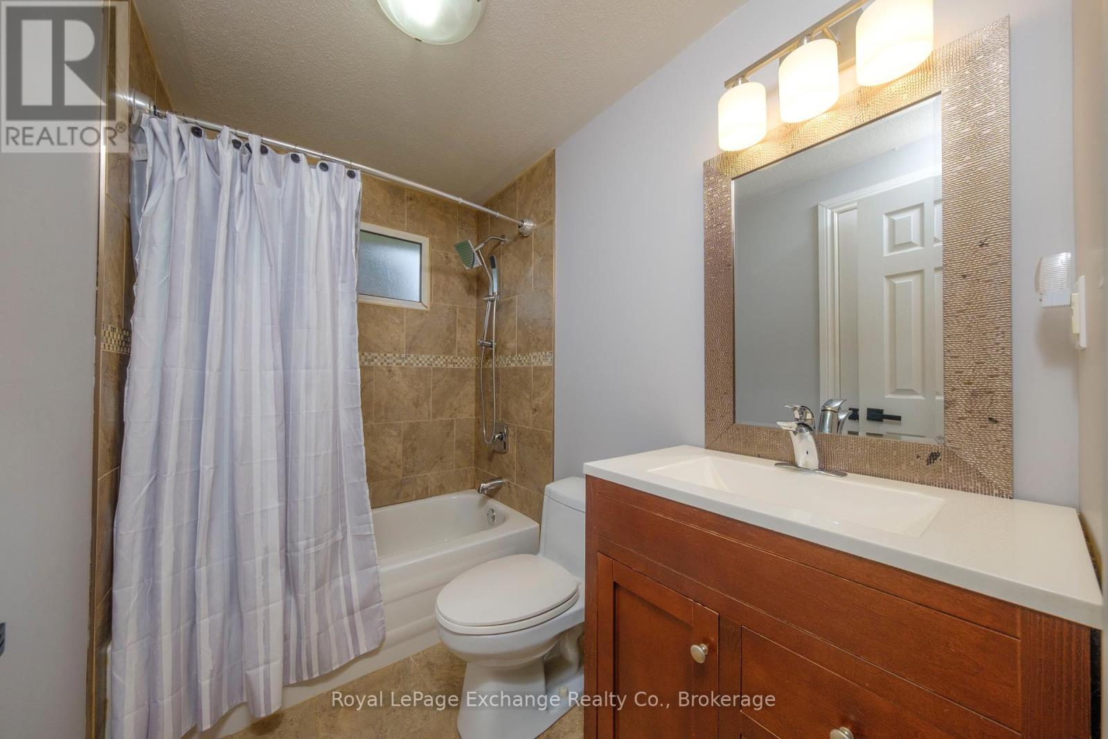 427 Highland Drive, Kincardine, ON - Indoor Photo Showing Bathroom