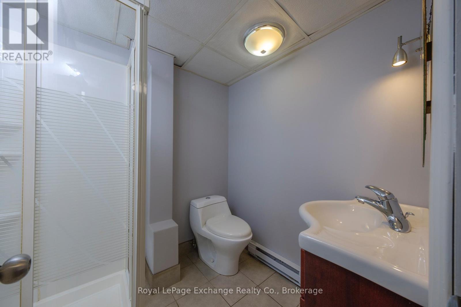 427 Highland Drive, Kincardine, ON - Indoor Photo Showing Bathroom