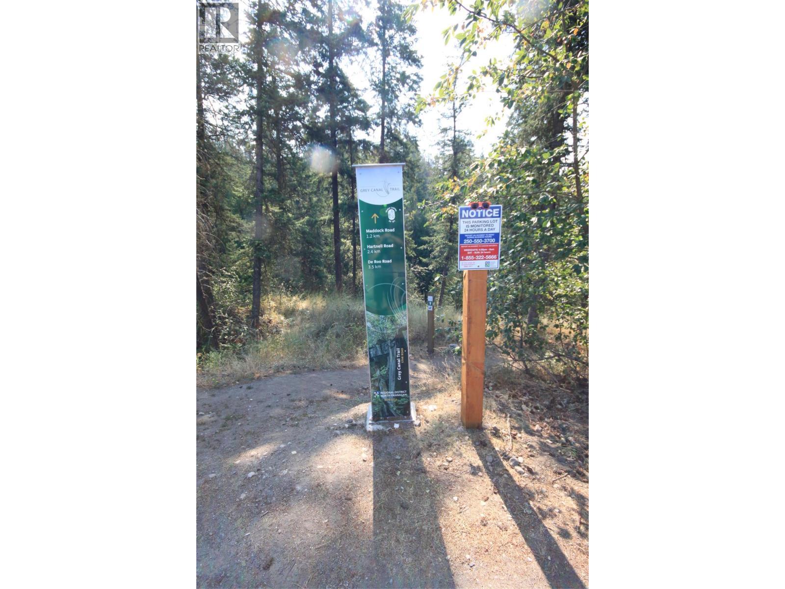 6997 Manning Place, Vernon, BC - Outdoor