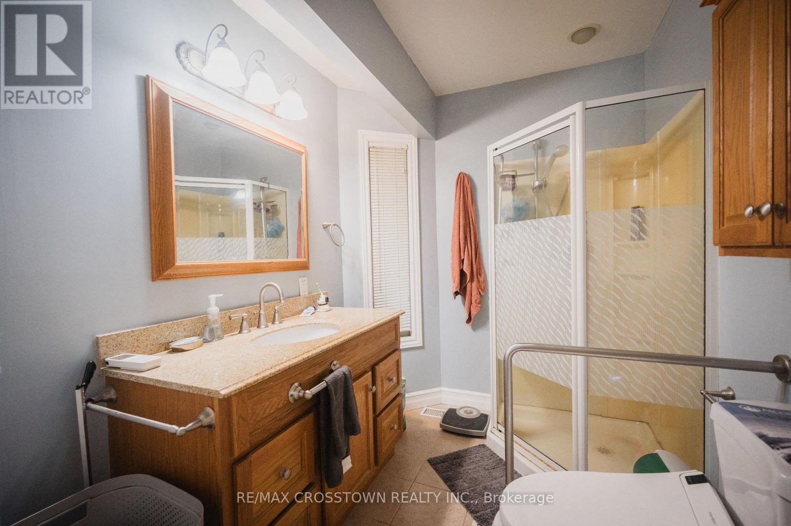 15 Machar/Strong Boundary Road, Strong, ON - Indoor Photo Showing Bathroom